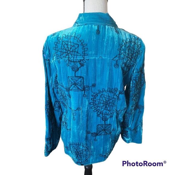 Chico's Velvet Button Up Shacket with Black Embroidery. Size 1. - Picture 4 of 5